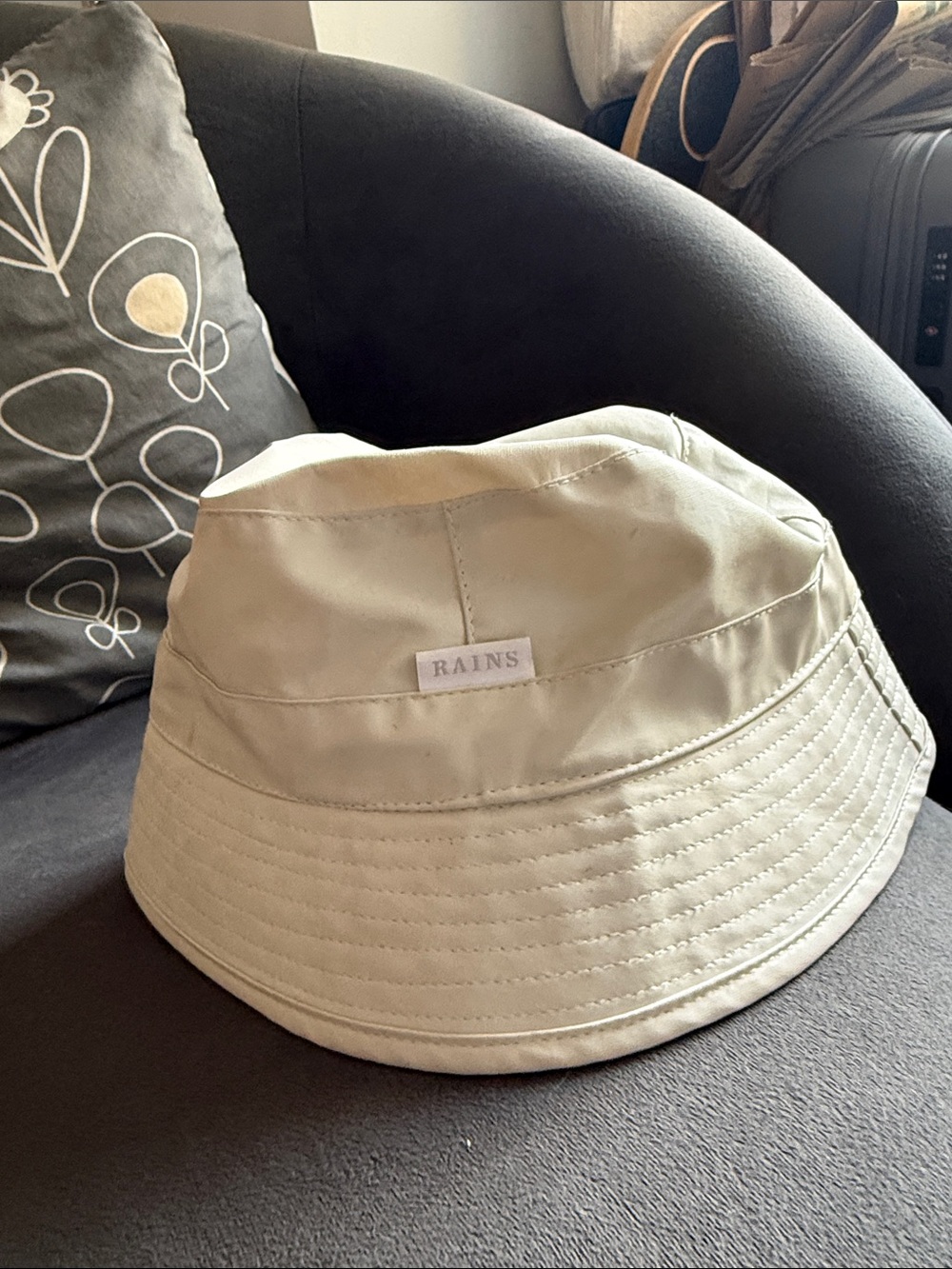 Rains Light Cream Bucket Hat with Logo Patch